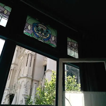 Brit Notre Dame 2*