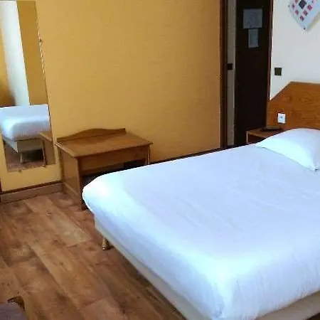 Brit Notre Dame Hotel 2*