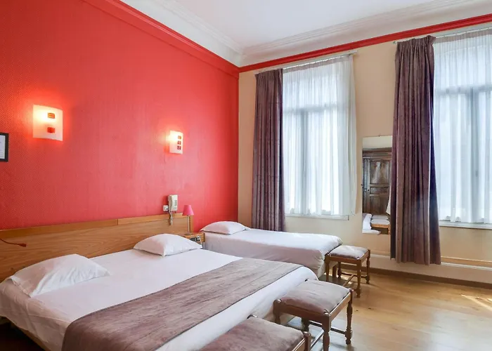 Hotel Brit Notre Dame 2*