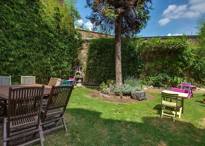 Brit Notre Dame Hotel 2*