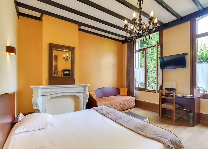 Hotel Brit Notre Dame 2*