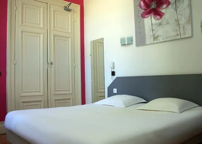 Hotel Brit Notre Dame 2*